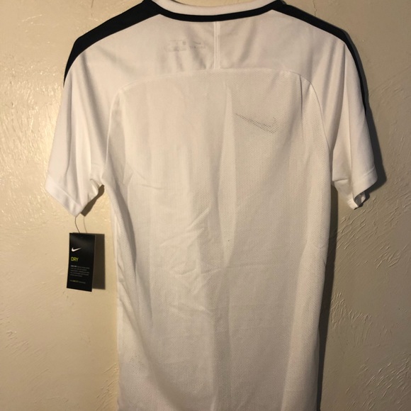 Nike Drifit White Shirt - Picture 5 of 5